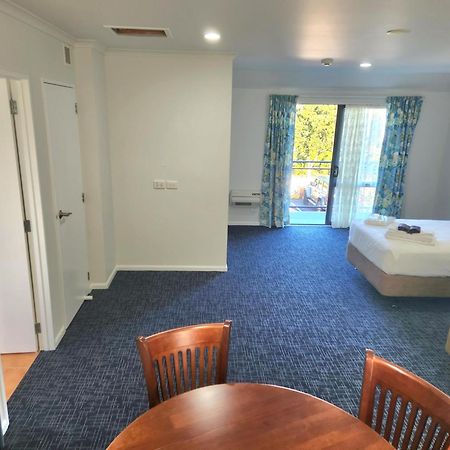 Botany Palms Motel Auckland Buitenkant foto