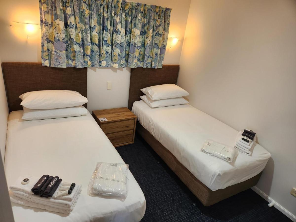 Botany Palms Motel Auckland Buitenkant foto