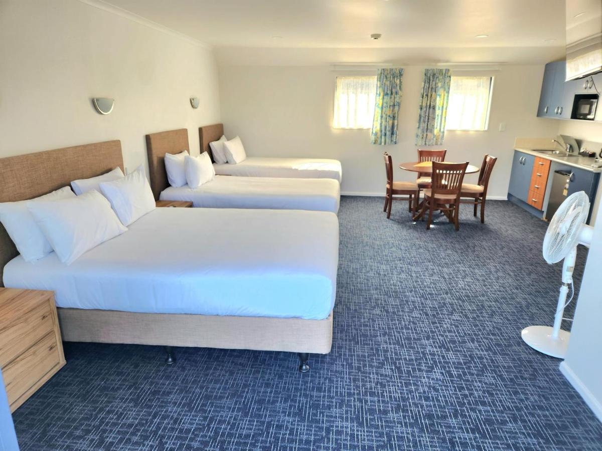 Botany Palms Motel Auckland Buitenkant foto